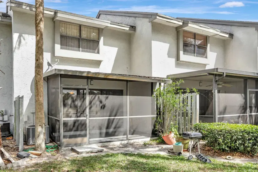 Picture of 3341 Carambola Cir 2415, Pompano Beach FL 33066