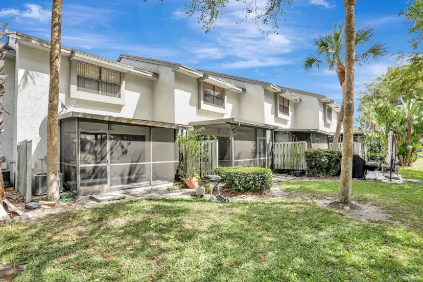 Picture of 3341 Carambola Cir 2415, Pompano Beach FL 33066