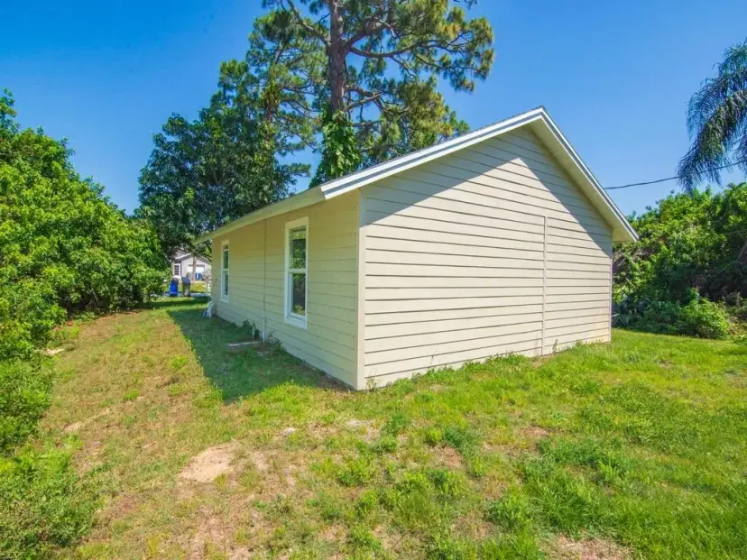 Picture of 1325 17Th Ct, Vero Beach FL 32962