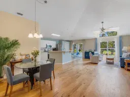 Picture of 1096 W 13Th Square, Vero Beach, FL 32960
