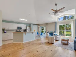 Picture of 1096 W 13Th Square, Vero Beach, FL 32960