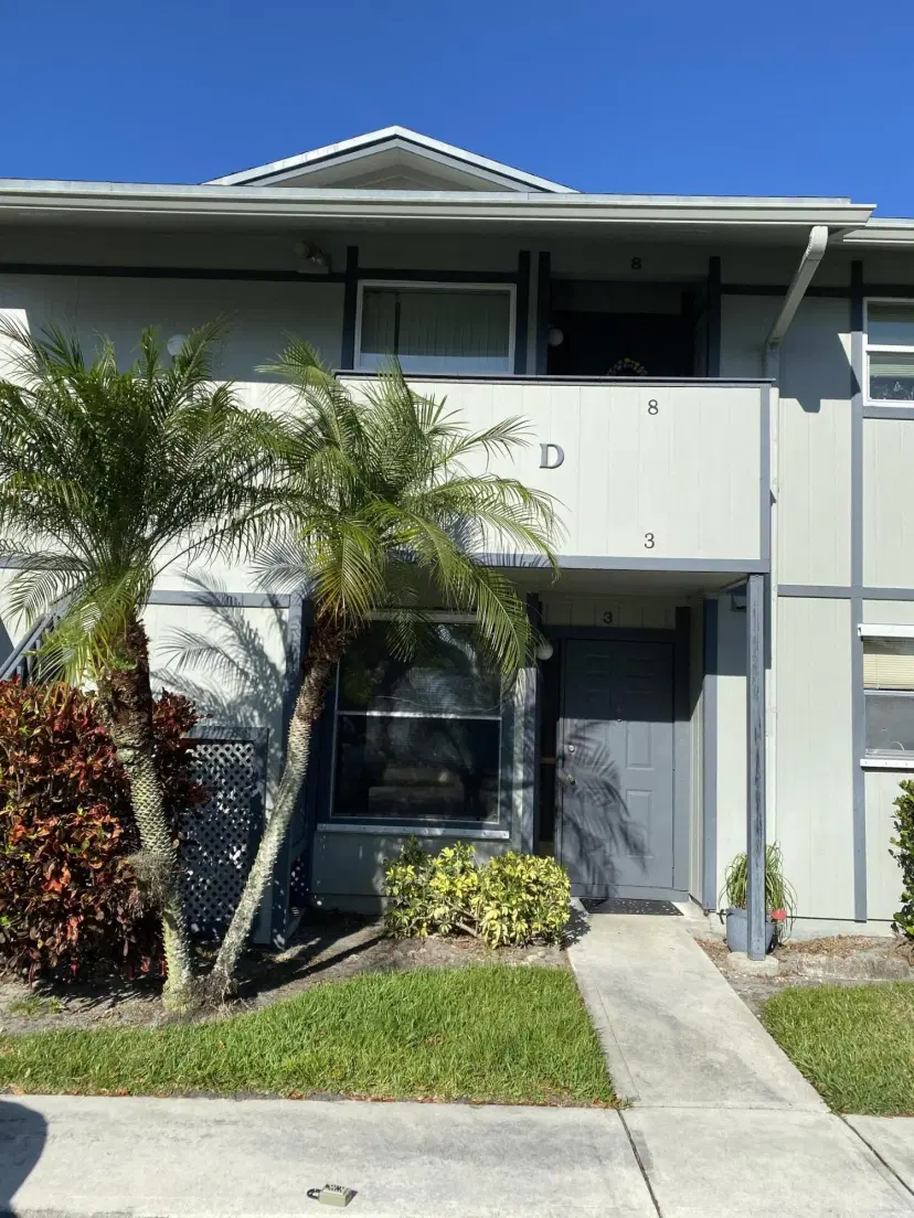 Picture of 10501 SE Croft Court D-8, Hobe Sound FL 33455