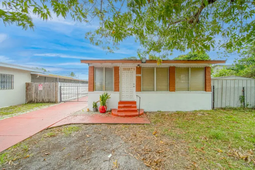 Picture of 10633 NW 6Th Ave, Miami FL 33150