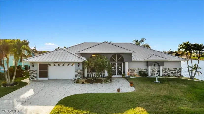Picture of 9277 St Paul Dr, Port Charlotte, FL 33981