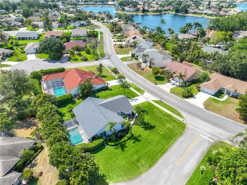 Picture of 597 Lambton Ln, Naples FL 34104