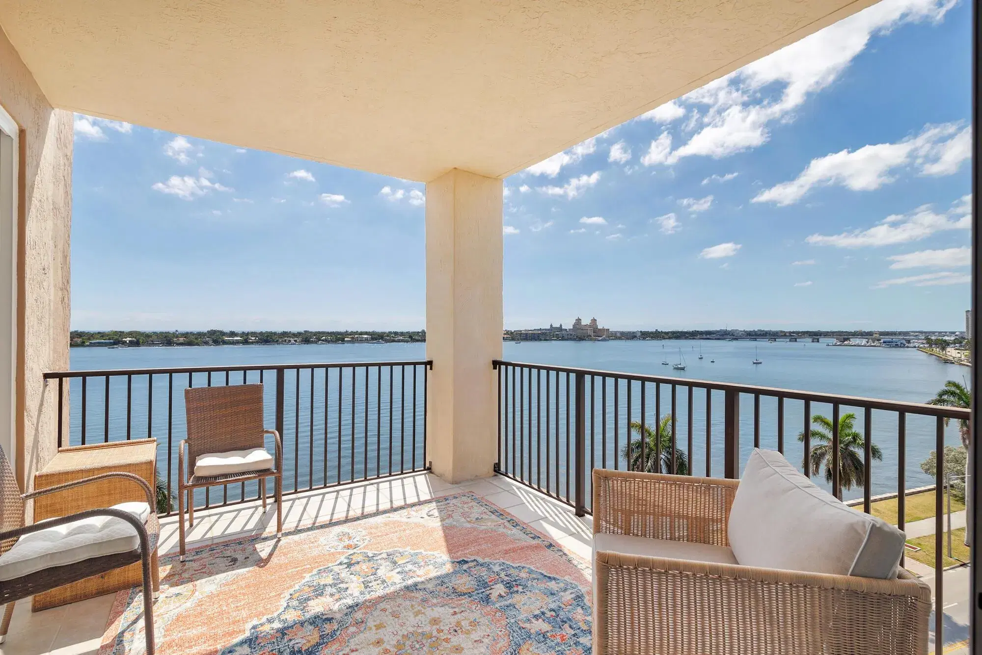 Picture of 1801 N Flagler Drive 902, West Palm Beach, FL 33407