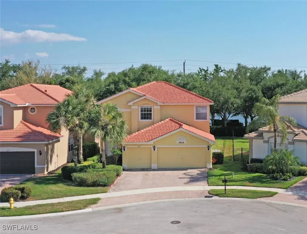 Picture of 1945 Isla De Palma Cir, Naples, FL 34119