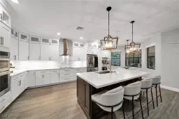 Picture of 8945 Tropical Ct, Fort Myers, FL 33908
