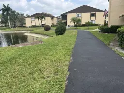 Picture of 213 Pine Hov Circle D2, Greenacres, FL 33463