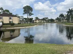 Picture of 213 Pine Hov Circle D2, Greenacres, FL 33463