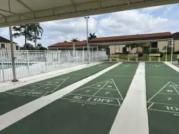 Picture of 213 Pine Hov Circle D2, Greenacres, FL 33463