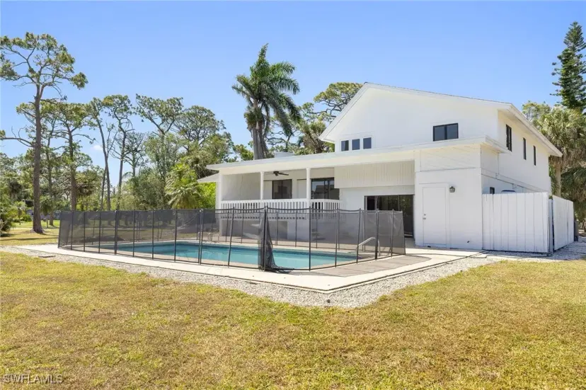 Picture of 3714 Liberty Sq, Fort Myers FL 33908