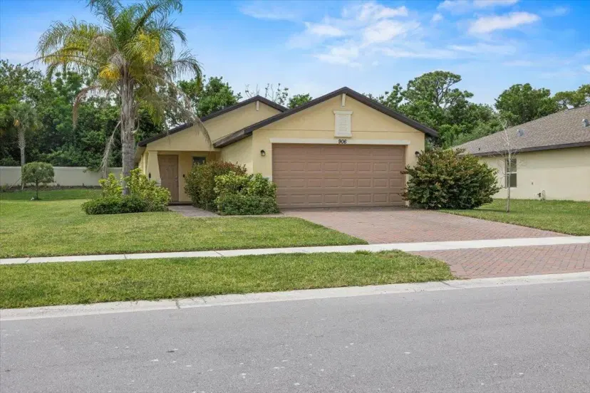 Picture of 906 Bent Creek Drive, Fort Pierce, FL 34947