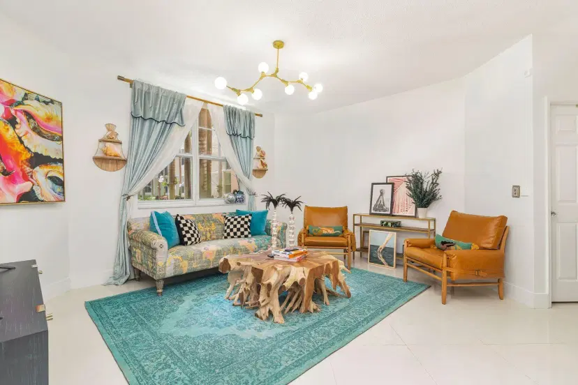 Picture of 630 S Sapodilla Avenue 110, West Palm Beach FL 33401
