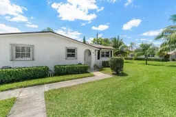 Picture of 2936 Crosley Drive E A, West Palm Beach, FL 33415