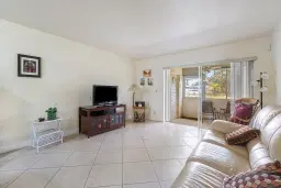 Picture of 2936 Crosley Drive E A, West Palm Beach, FL 33415