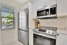 Picture of 2228 N Cypress Bend Dr 210, Pompano Beach, FL 33069