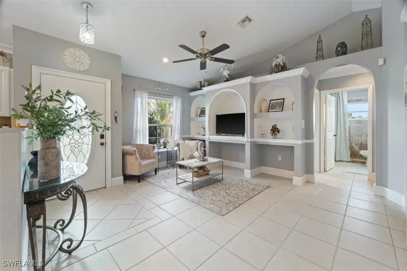 Picture of 2748 45Th Ave Ne, Naples FL 34120