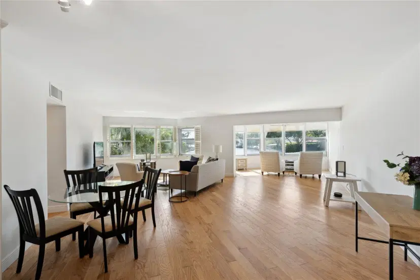 Picture of 818 SE 4Th St 201, Fort Lauderdale FL 33301