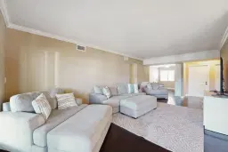 Picture of 100 Pelican Pointe Drive 101, Delray Beach, FL 33483