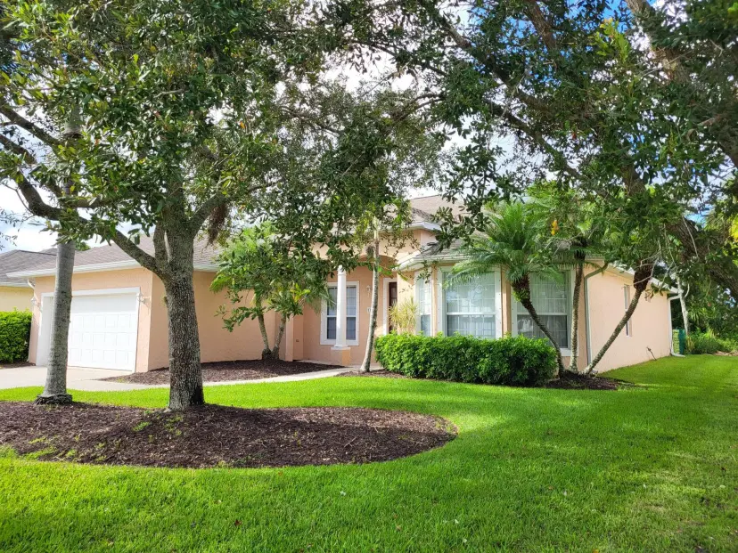Picture of 5105 E 1St Square Sw, Vero Beach FL 32968
