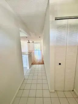 Picture of 524 Ponderosa Drive 33, Fort Pierce, FL 34982