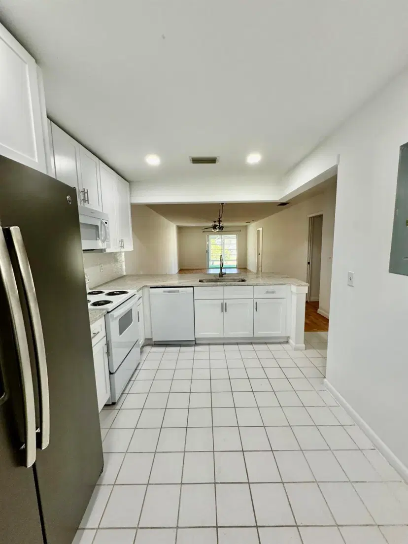 Picture of 524 Ponderosa Drive 33, Fort Pierce FL 34982