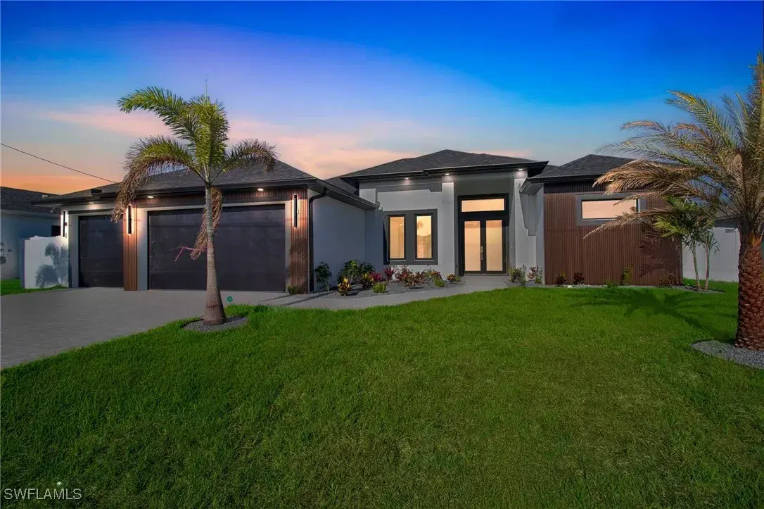Picture of 1040 NE 11Th Ave, Cape Coral, FL 33909