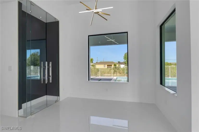 Picture of 1040 NE 11Th Ave, Cape Coral FL 33909