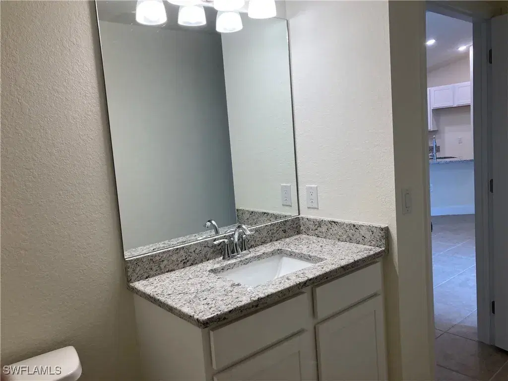 Picture of 712 Oakridge Ave S, Lehigh Acres, FL 33974