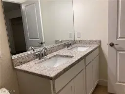 Picture of 712 Oakridge Ave S, Lehigh Acres, FL 33974