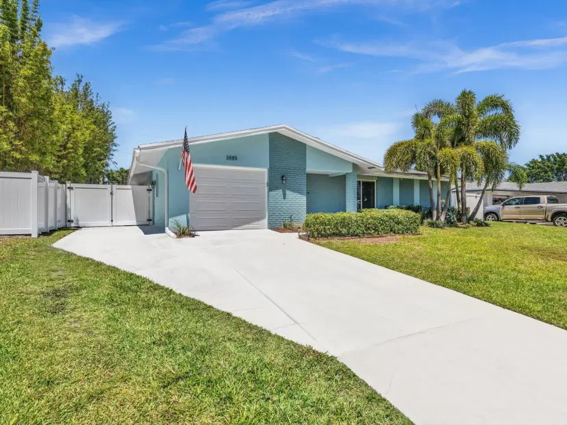 Picture of 3885 Bluebell Street, Palm Beach Gardens FL 33410