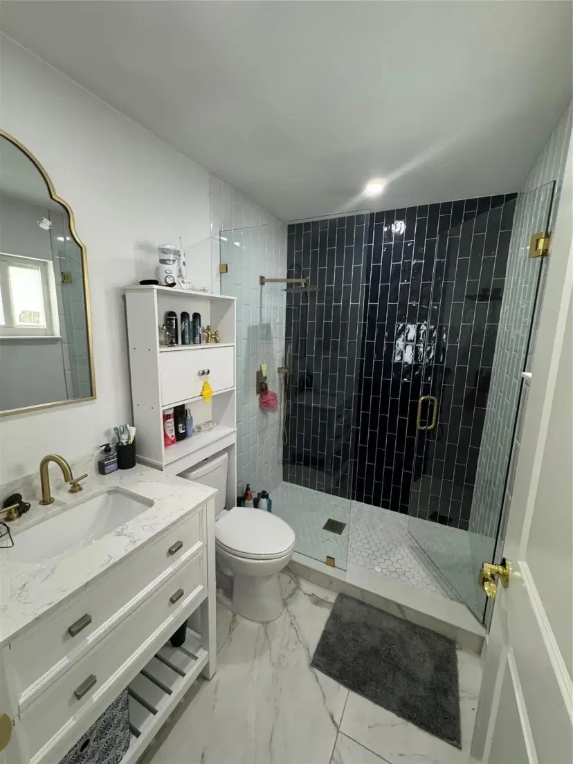 Picture of 112 Parkwood Dr, Royal Palm Beach FL 33411