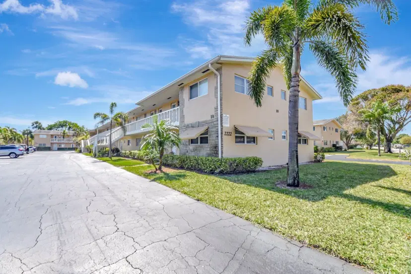 Picture of 2222 NE 1St Way 105, Boynton Beach FL 33435