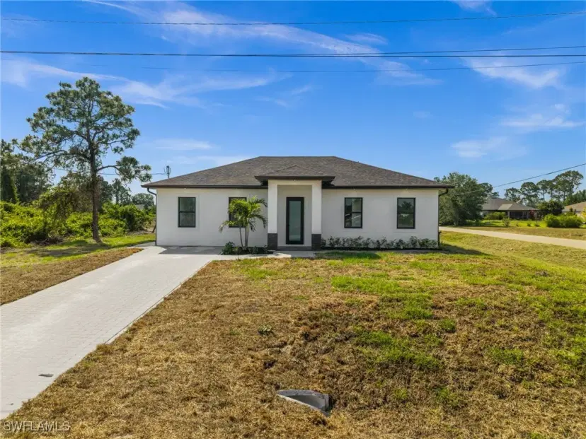 Picture of 371 Peerless St, Lehigh Acres FL 33974