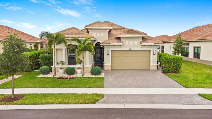 Picture of 8944 Bastille Circle E, Parkland FL 33076