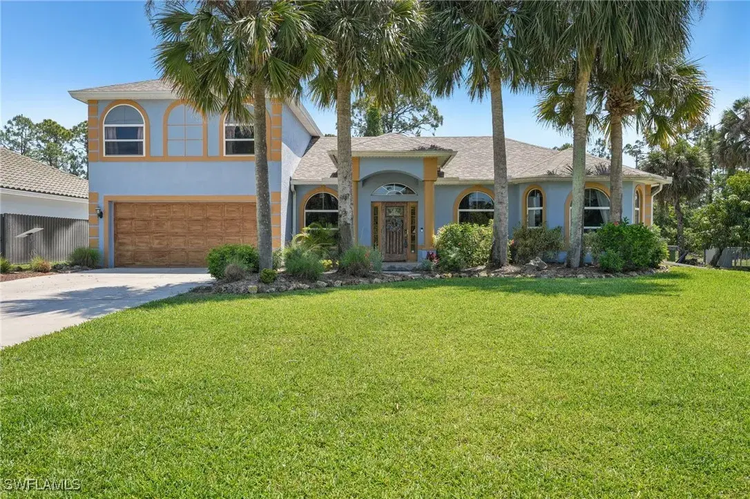 Picture of 337 Columbus Blvd S, Lehigh Acres, FL 33974