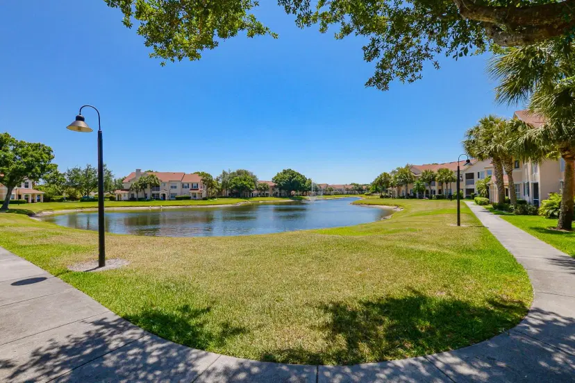 Picture of 2318 57Th Circle 2318, Vero Beach FL 32966