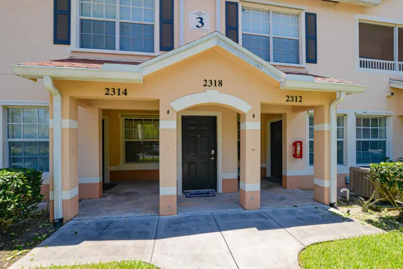 Picture of 2318 57Th Circle 2318, Vero Beach FL 32966