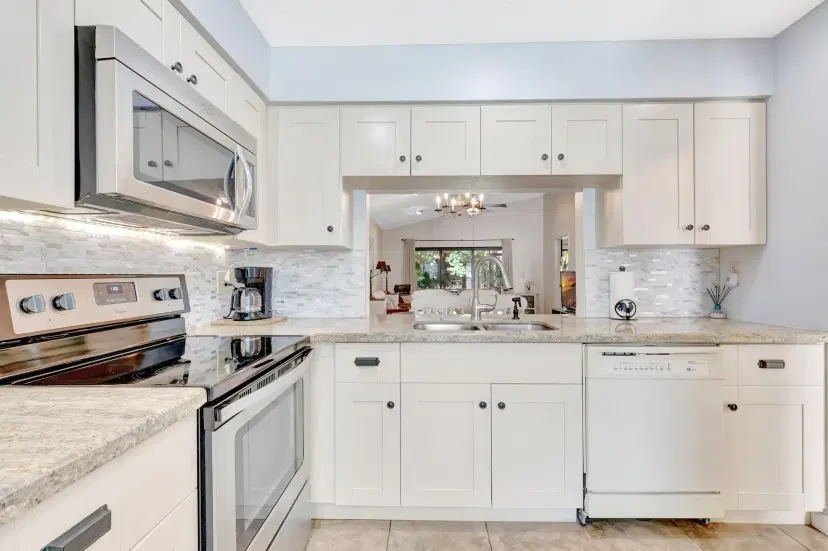Picture of 4336 Palm Forest Dr S, Delray Beach FL 33445
