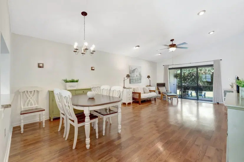 Picture of 4336 Palm Forest Dr S, Delray Beach FL 33445