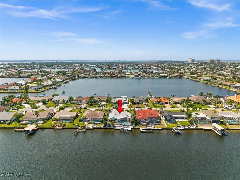 Picture of 621 SW 49Th Ln, Cape Coral, FL 33914