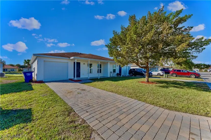 Picture of 18281 Gibraltar Ln, Lehigh Acres FL 33936