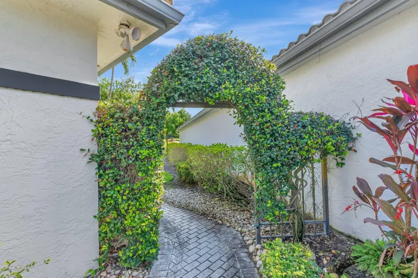 Picture of 10082 Spyglass Way, Boca Raton FL 33498