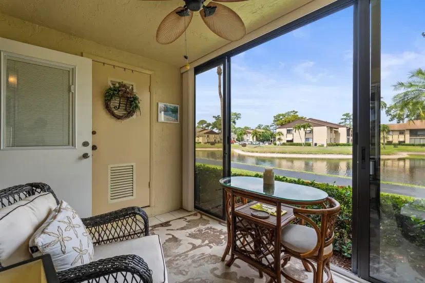 Picture of 213 Pine Hov Circle B-1, Greenacres FL 33463