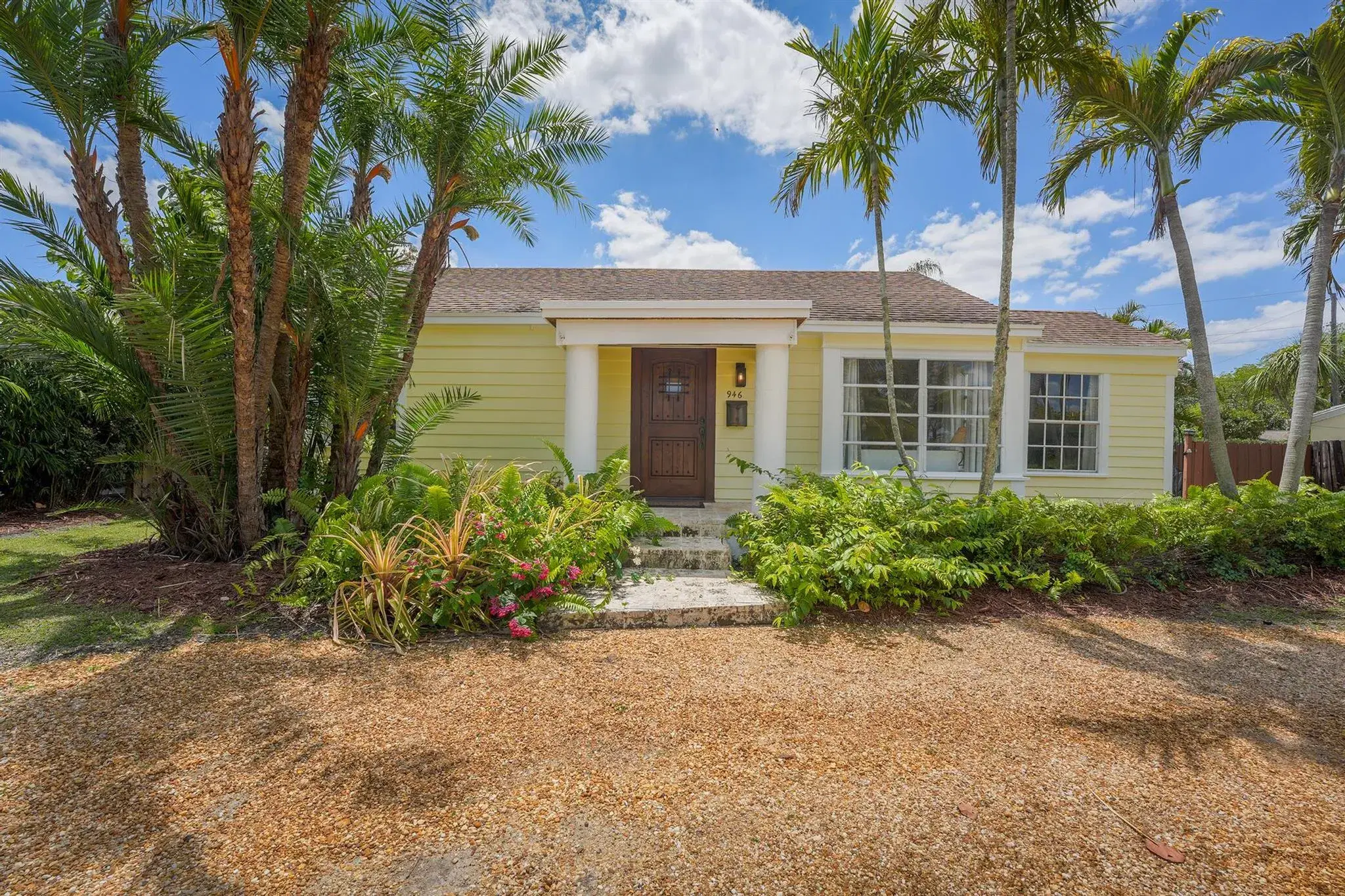 Picture of 946 Paseo Morella, West Palm Beach, FL 33405