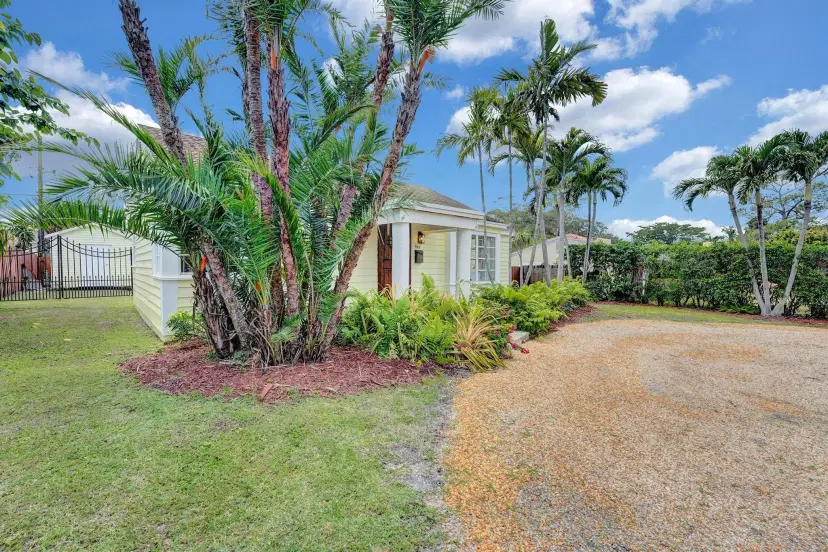 Picture of 946 Paseo Morella, West Palm Beach FL 33405