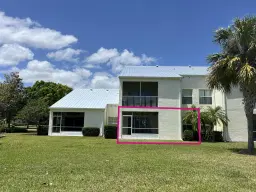Picture of 4220 Gator Trace Avenue 5E, Fort Pierce, FL 34982