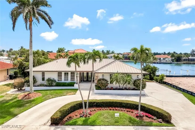 Picture of 444 N Barfield Dr, Marco Island FL 34145
