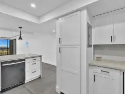 Picture of 2425 Presidential Way 1101, West Palm Beach, FL 33401